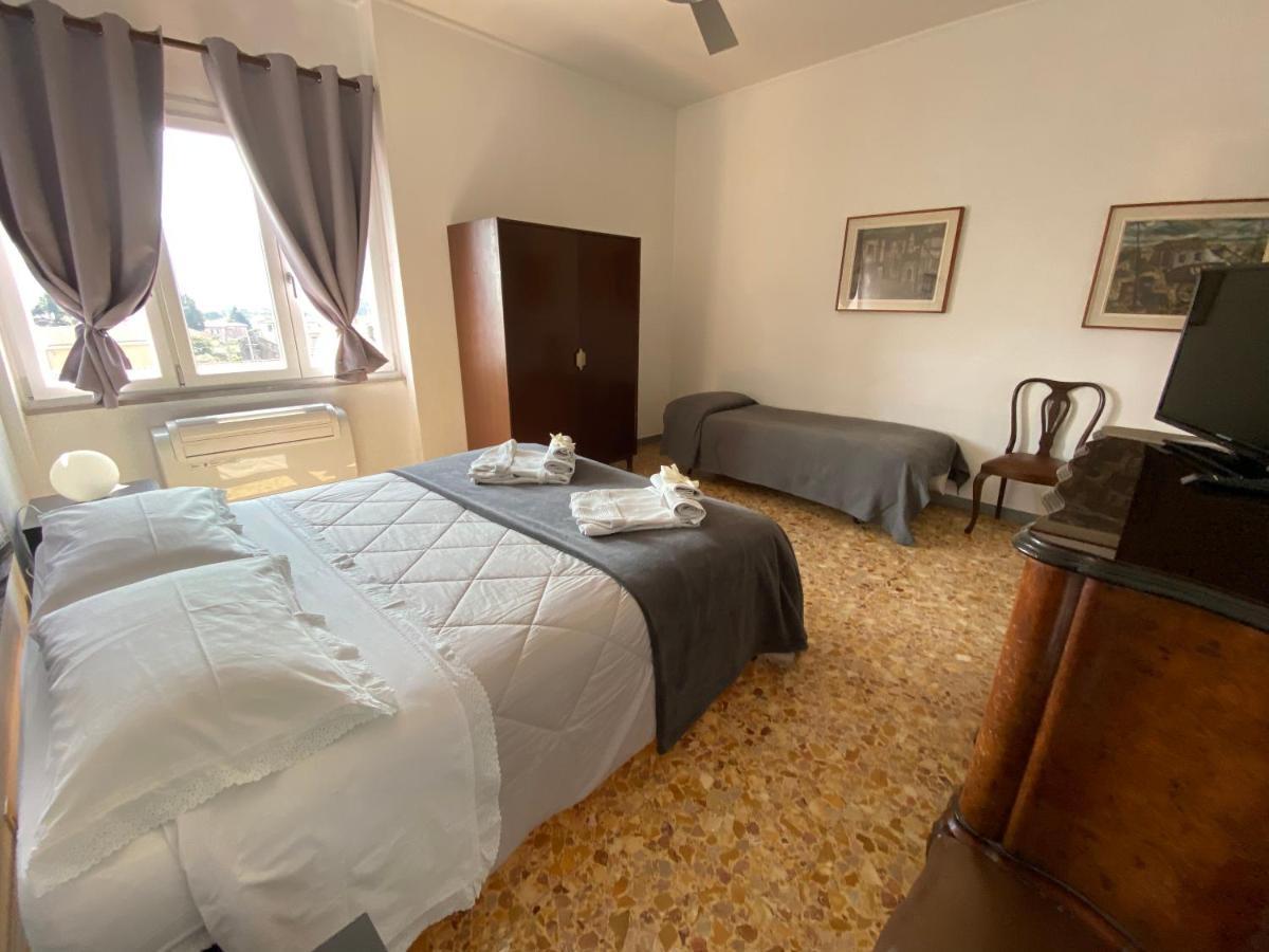 B&B Del Viaggiatore 사르자나 외부 사진