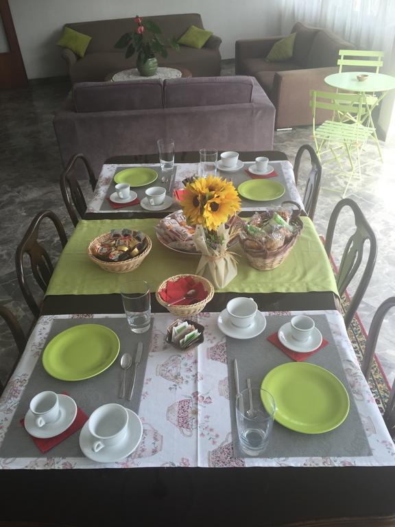 B&B Del Viaggiatore 사르자나 외부 사진