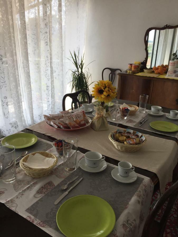 B&B Del Viaggiatore 사르자나 외부 사진